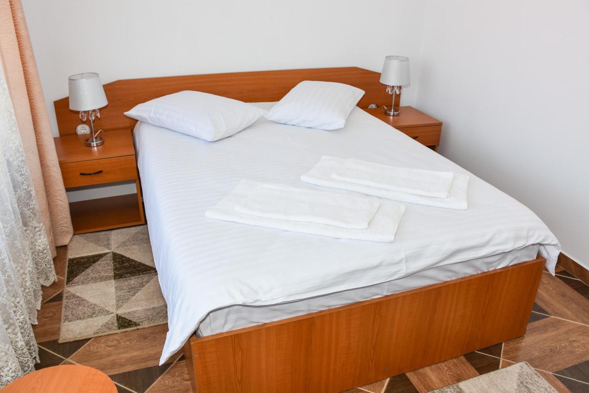 Apartmán Casa Diana-Maria Curtea de Argeş Exteriér fotografie