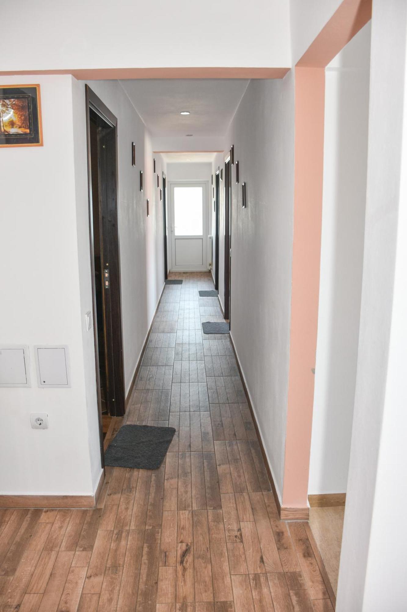 Apartmán Casa Diana-Maria Curtea de Argeş Exteriér fotografie