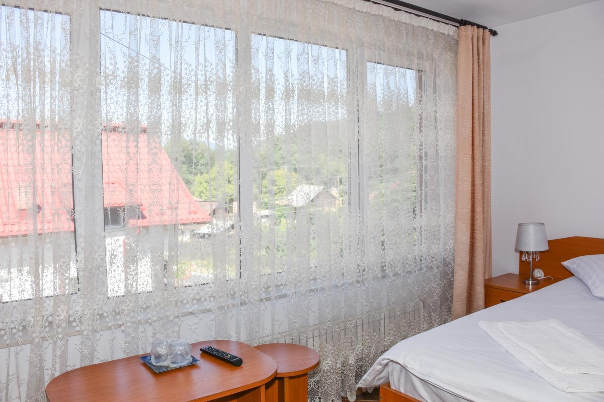 Apartmán Casa Diana-Maria Curtea de Argeş Exteriér fotografie