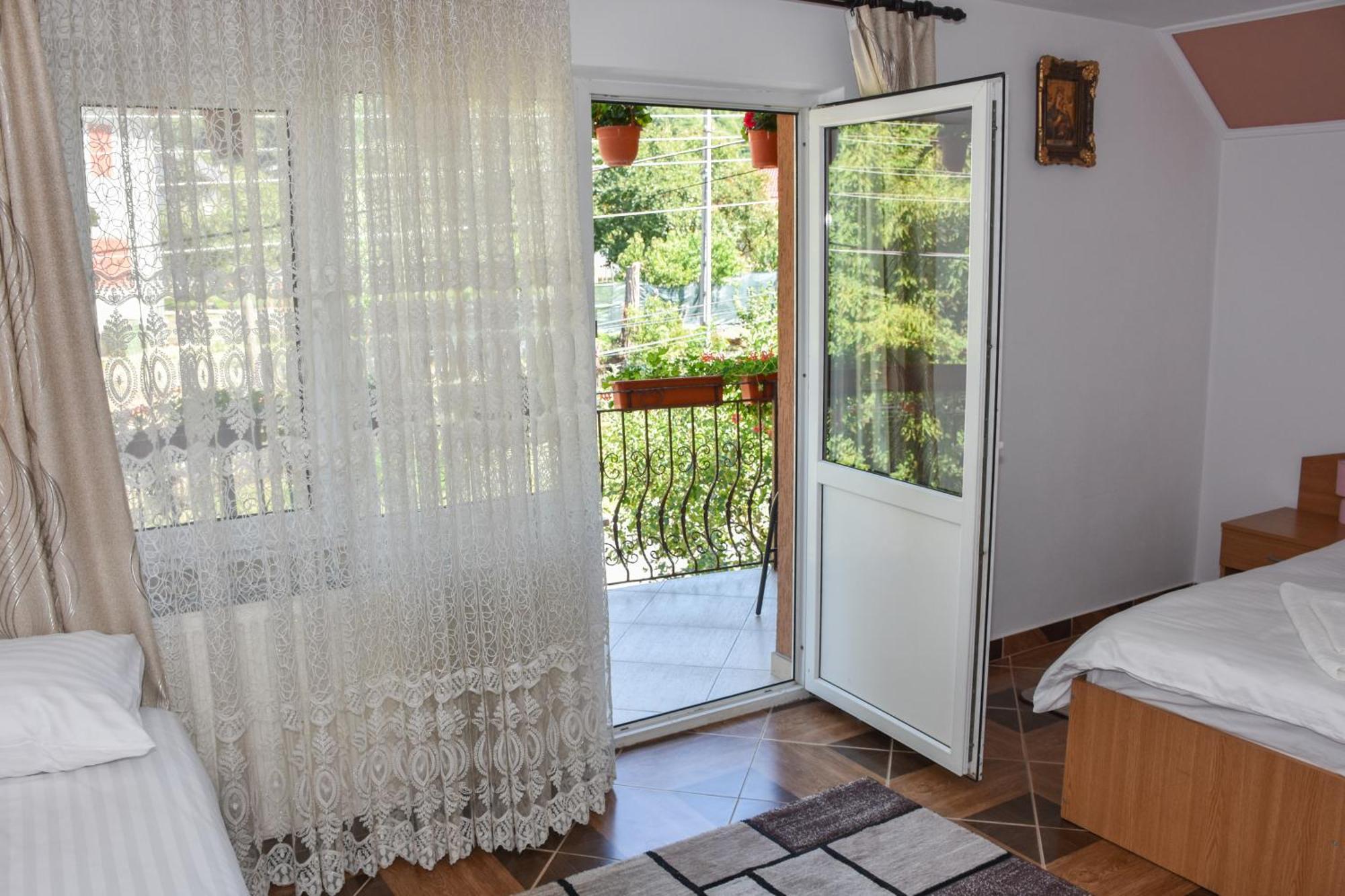 Apartmán Casa Diana-Maria Curtea de Argeş Exteriér fotografie