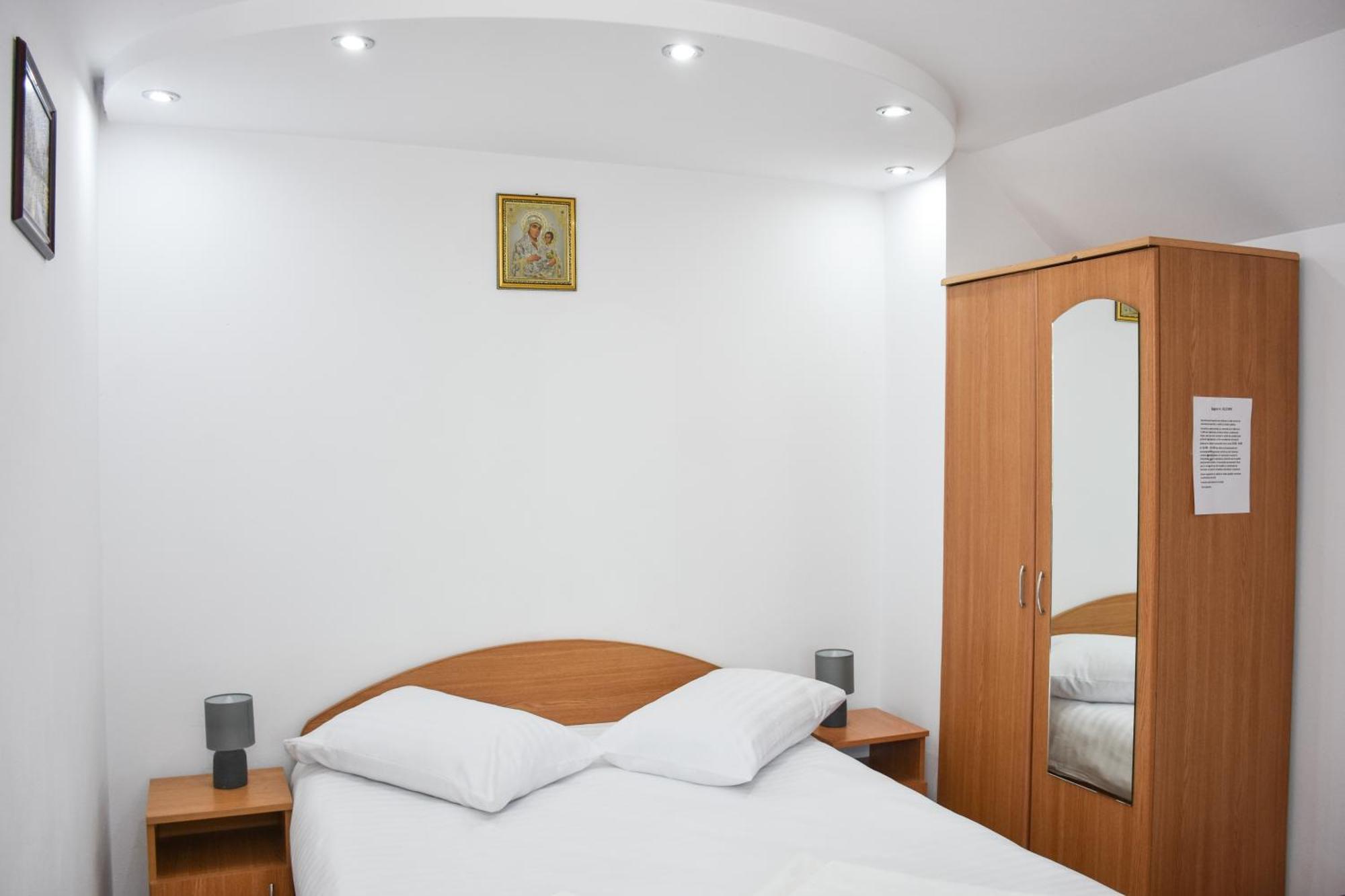 Apartmán Casa Diana-Maria Curtea de Argeş Exteriér fotografie