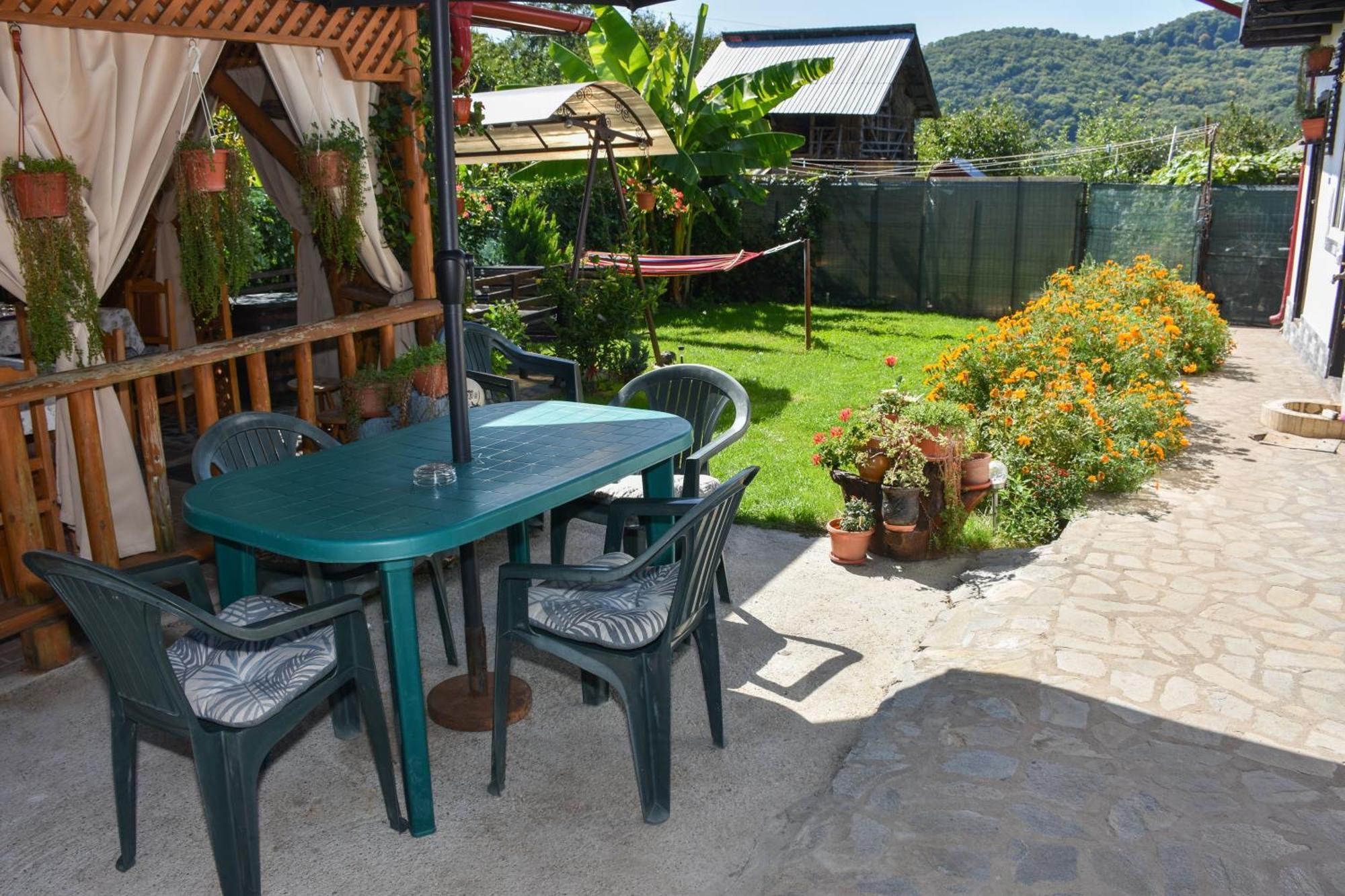 Apartmán Casa Diana-Maria Curtea de Argeş Exteriér fotografie